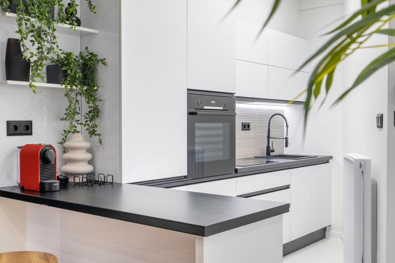Luxury Studio Apartment In The Heart Of Αθήνα Εξωτερικό φωτογραφία